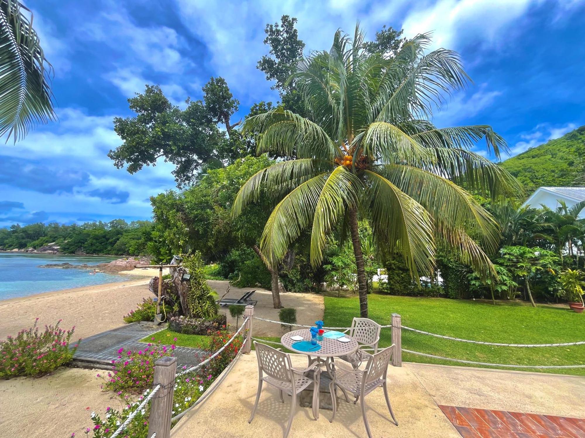 Crown Beach Hotel Seychelles Pointe Au Sel Kültér fotó
